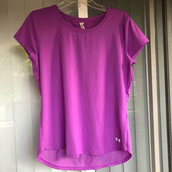 Under Armour Tops - Under Armour t-shirt